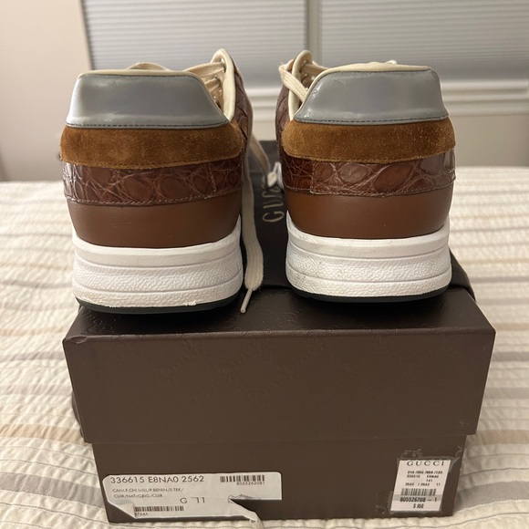 Gucci Sneakers comes with shoe bag and additional laces - Picture 8 of 8